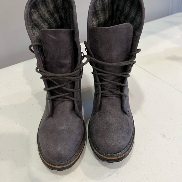 White Mountain lace up boot - Picture 5 of 5